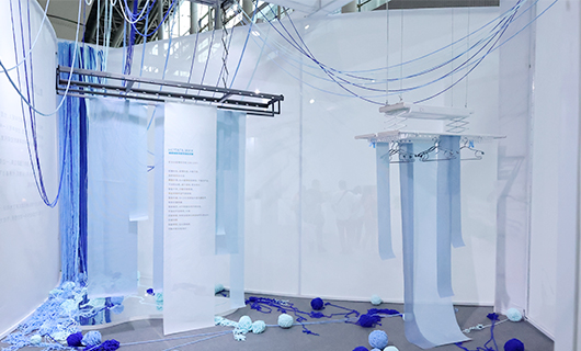 AG尊时凯龙x日与夜潮玩展x青山周平，跨界特展解锁智慧生活！